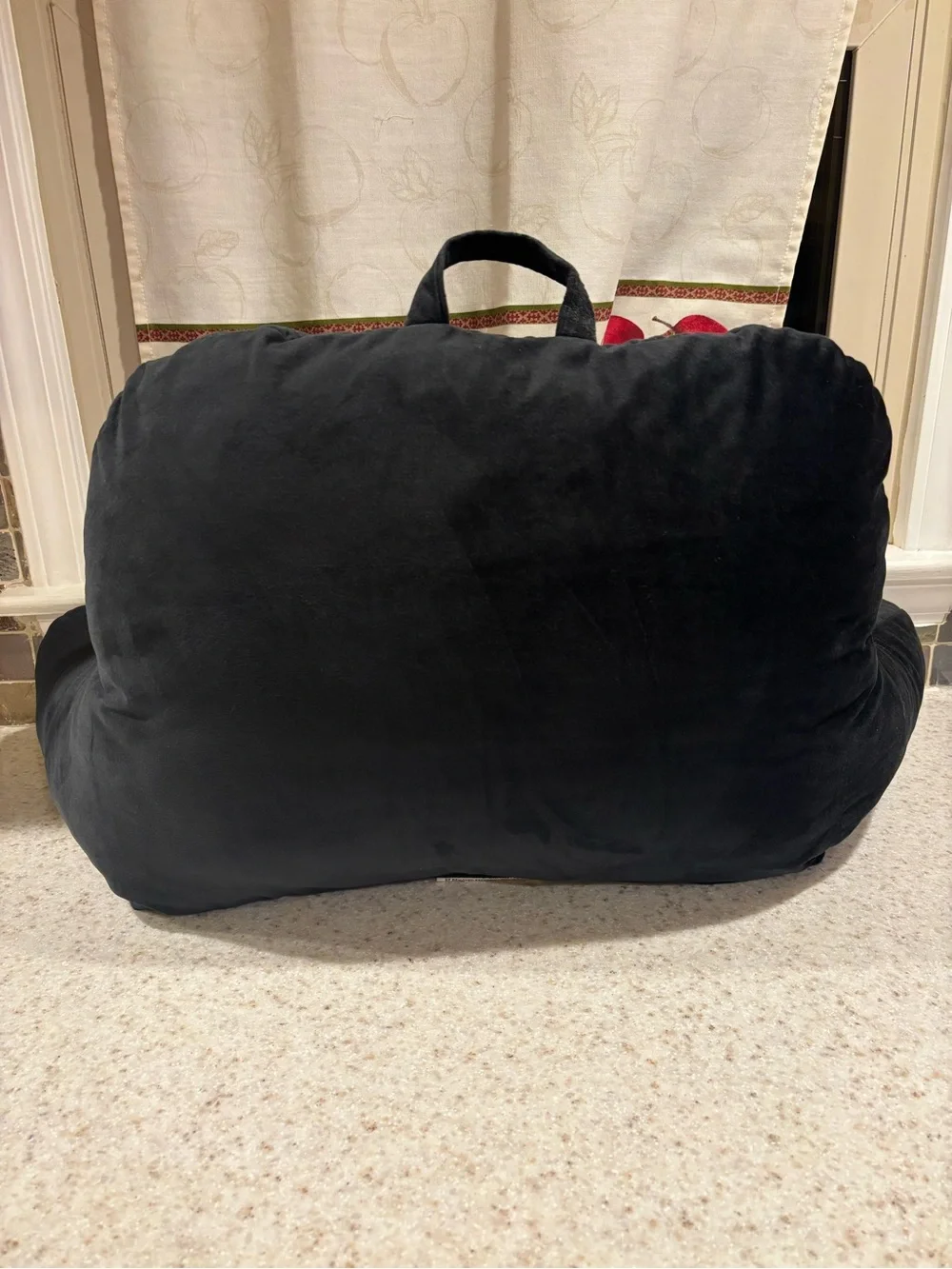 N/A black plush